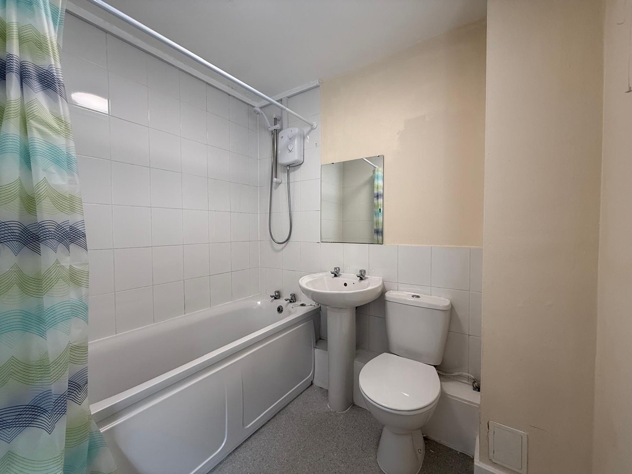 1 Bed Flat, Wesley Street, NG5 photo 5