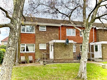 2 Bed Maisonette, Lincoln Court, SO15