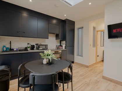 Room in a Shared Flat, Green St, EN3
