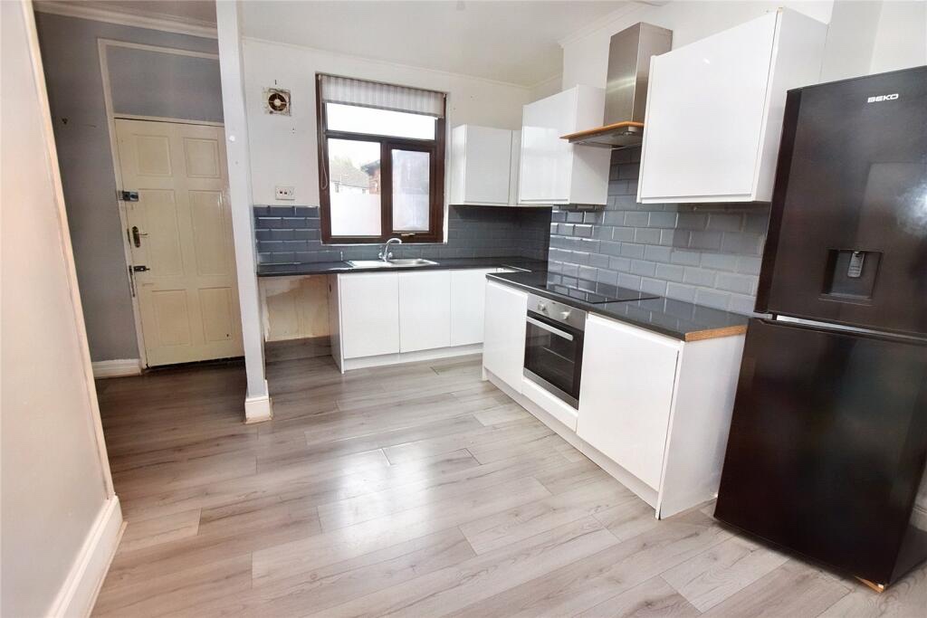 Armley 3 Bed Terraced House, Colton Road, LS12 To Rent Now for £850