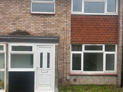 3 Bed Terraced House, Weedon Close, BS2