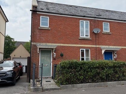 3 Bed Semi-Detached House, Elgar Close, SN25