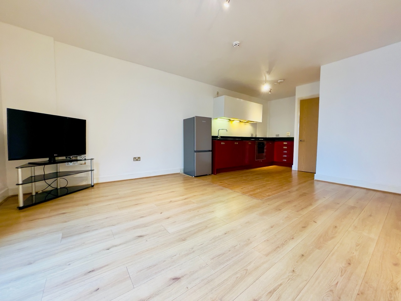 Birmingham 2 Bed Flat, Postbox Apartments, B1 To Rent Now for £