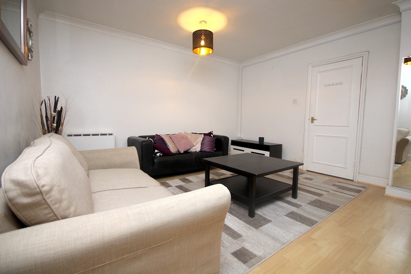 London 1 Bed Flat, Kilburn High Road, NW6 To Rent Now for £1,700.00 p/m