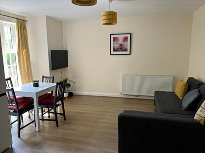 1 Bed Flat, William Court, LU3