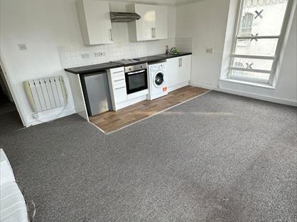 1 Bed Flat, High Street, EX34