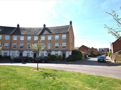 4 Bed Terraced House, Pacific Way, DE24