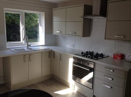 Studio Flat, Harehills Avenue, LS8