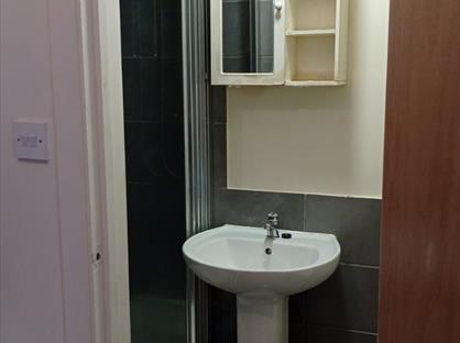 Studio Flat, London, E5