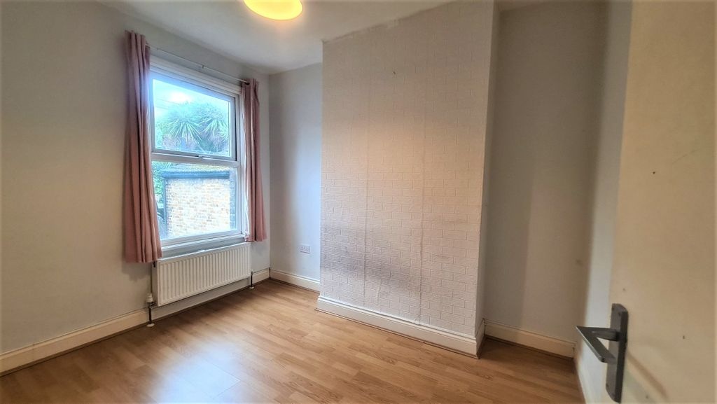 London 3 Bed Detached House, Scales Road, N17 To Rent Now for £