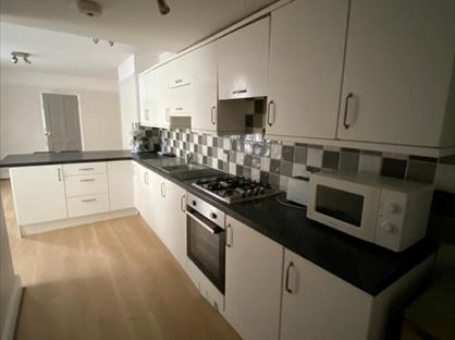 3 Bed Terraced House, Hillside Avenue, PL4