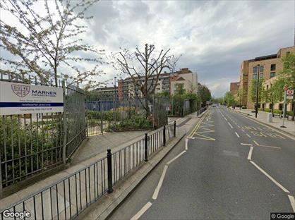 Bedsit, Roxford House, E3