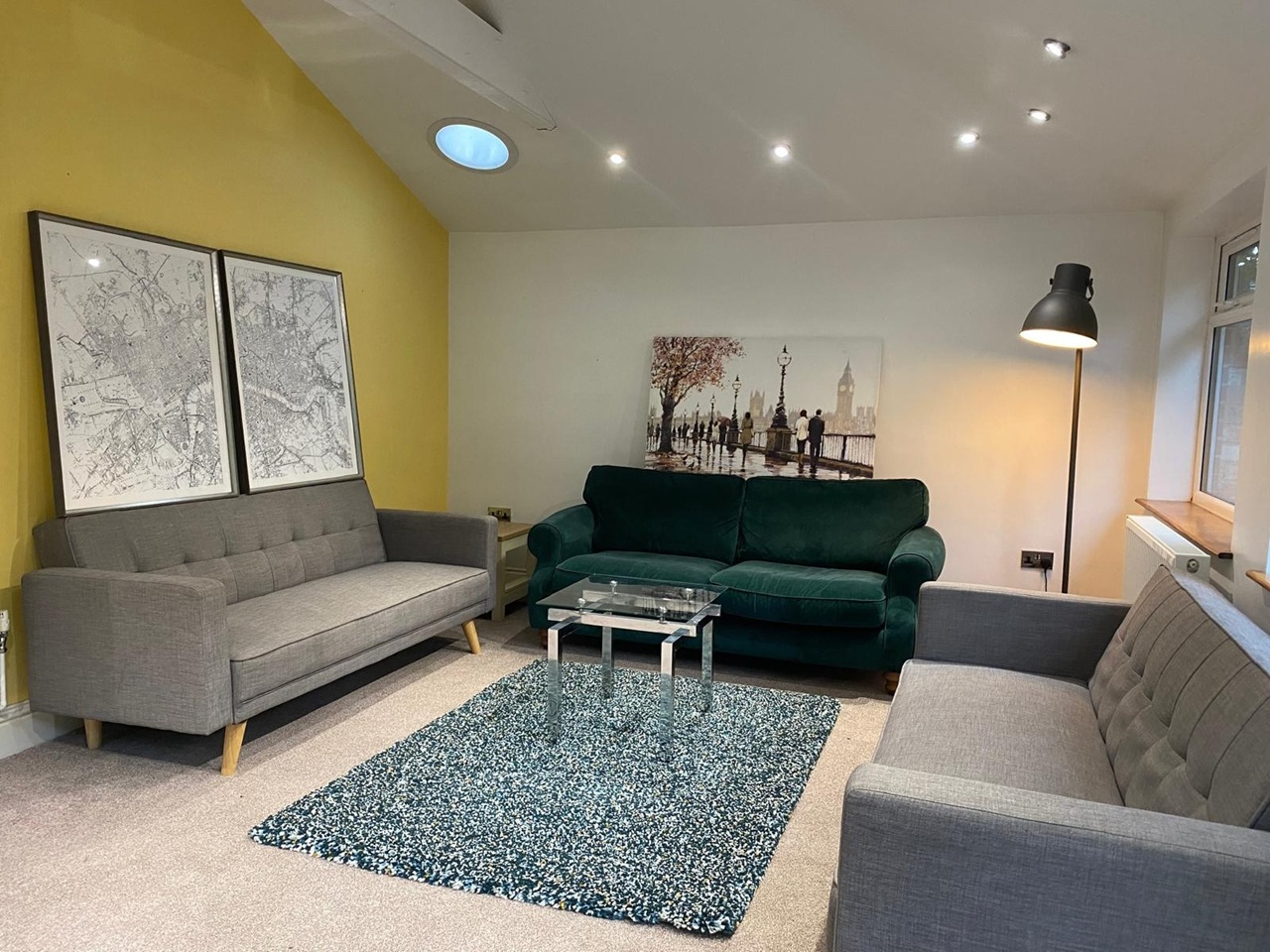 Room in a Shared Flat, Western Elms Avenue, RG30, N1 7GU