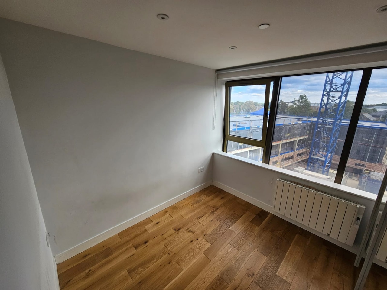 Feltham Studio Flat, Archer Court, TW13 To Rent Now for £1,150.00 p/m