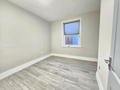 1 Bed Flat, Silver Street, N18