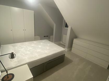Room in a Shared Flat, Springfield Close, RH1