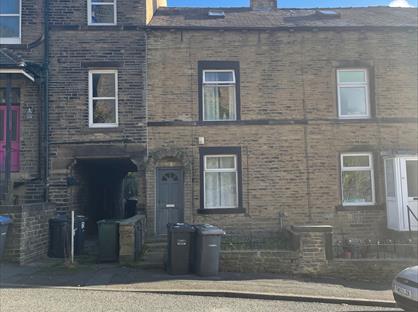 3 Bed Terraced House, Bolton Hall Road, BD2