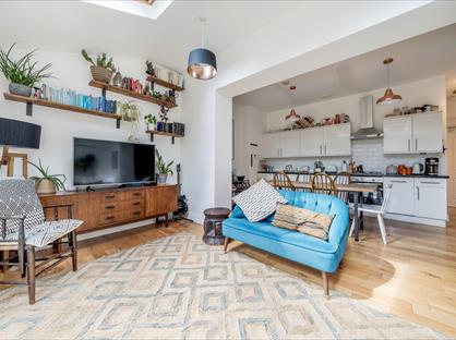 2 Bed Flat, Baldwin Crescent, SE5