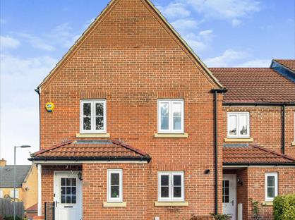 4 Bed End Terrace, Siskin Drive, HP3