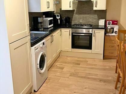 1 Bed Flat, Windmill Road, CR0