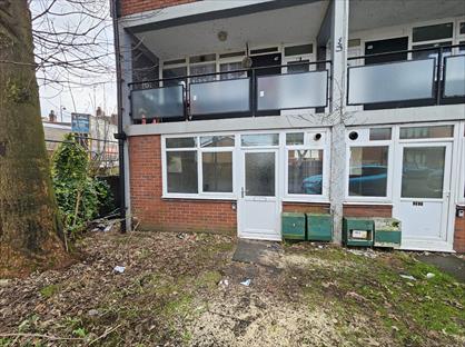 1 Bed Flat, Longshaw Street, ST6