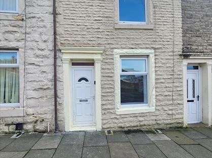 2 Bed Terraced House, Water Street, BB5