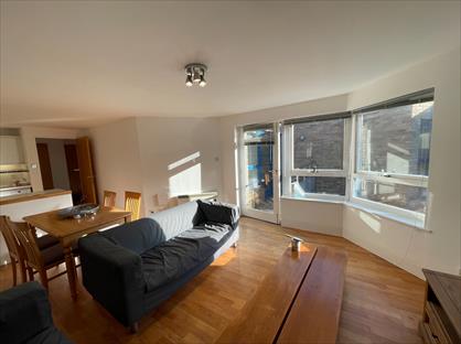 2 Bed Flat, Falconet Court, E1W