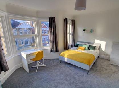 5 Bed Semi-Detached House, Coventry Road, SO15