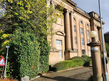 1 Bed Flat, Highfields Road, HD1