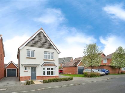 3 Bed Detached House, Ouzel Chase, RG12