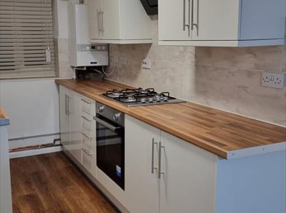 1 Bed Flat, Lanham Gardens, GL2