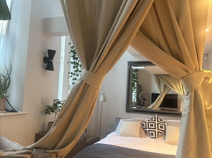 Room in a Shared Flat, The School House, N7