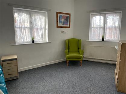 Room in a Shared House, Station Street, WS10