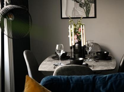 2 Bed Flat, West Street, BN1