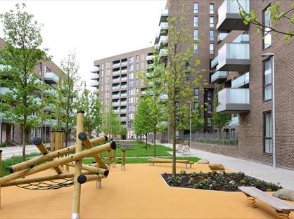 1 Bed Flat, Watermans House, E14