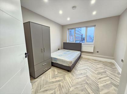 Studio Flat, Eltham High Street, SE9