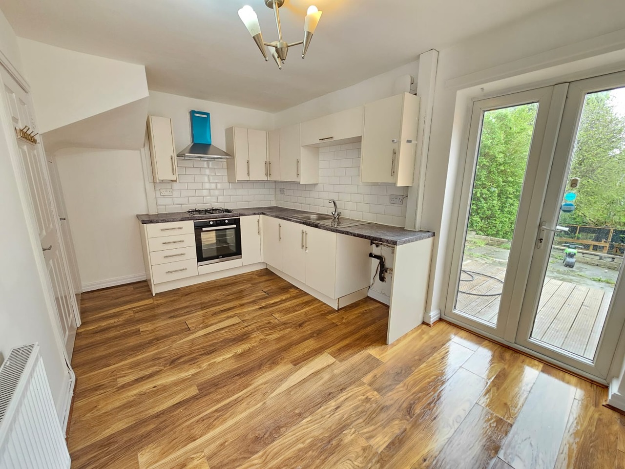 Manchester 3 Bed Terraced House, Kirkby Avenue, M40 To Rent Now for £1,190.00 p/m