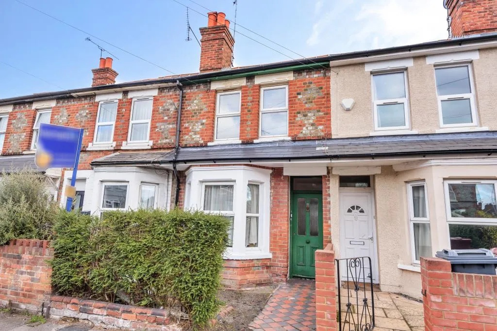 1 Bed Flat, Briants Avenue, RG4, N1 7GU