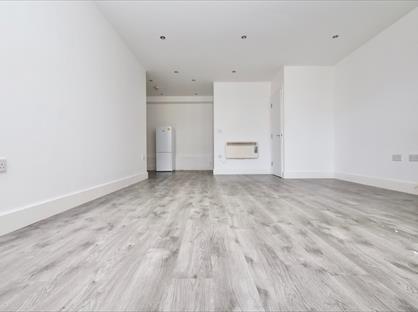 2 Bed Flat, Brick Lane, EN3