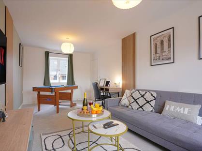 5 Bed Semi-Detached House, Brosse Crescent, MK17