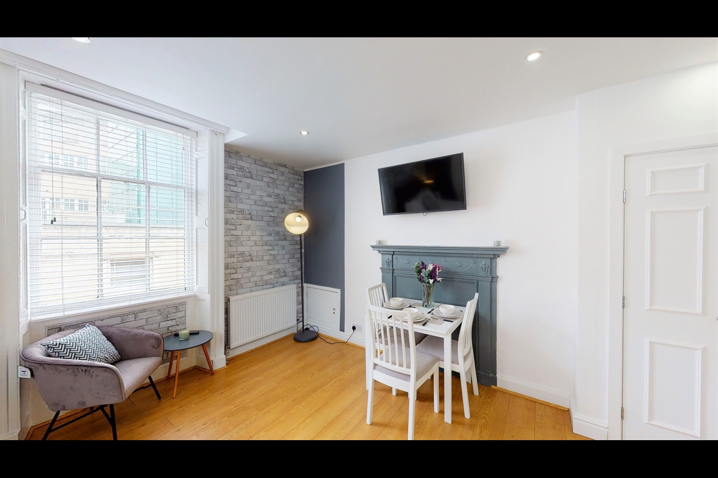Studio Flat, Dale Street, L2 photo 5