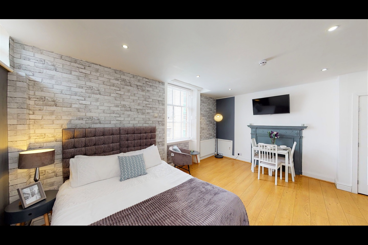 Studio Flat, Dale Street, L2