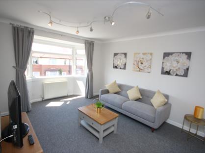 3 Bed Flat, Malmesbury Park Road, BH8
