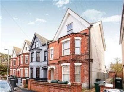 1 Bed Flat, Bedford Grove, BN21