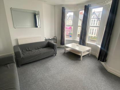 2 Bed Flat, Whitchurch Road, CF14