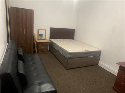 Room in a Shared House, Dirkhill Road, BD7