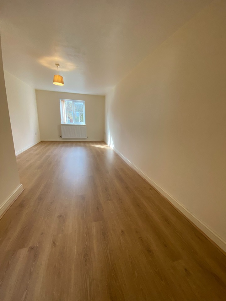 Runcorn 2 Bed Flat, Irwell Lane, WA7 To Rent Now for £650.00 p/m