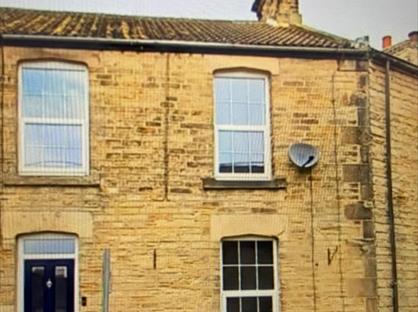 2 Bed Terraced House, Cemetery Road, DL14