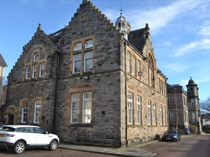 1 Bed Flat, Skibo Court, KY12