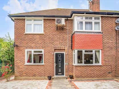 2 Bed Maisonette, Somervell Court, HA2